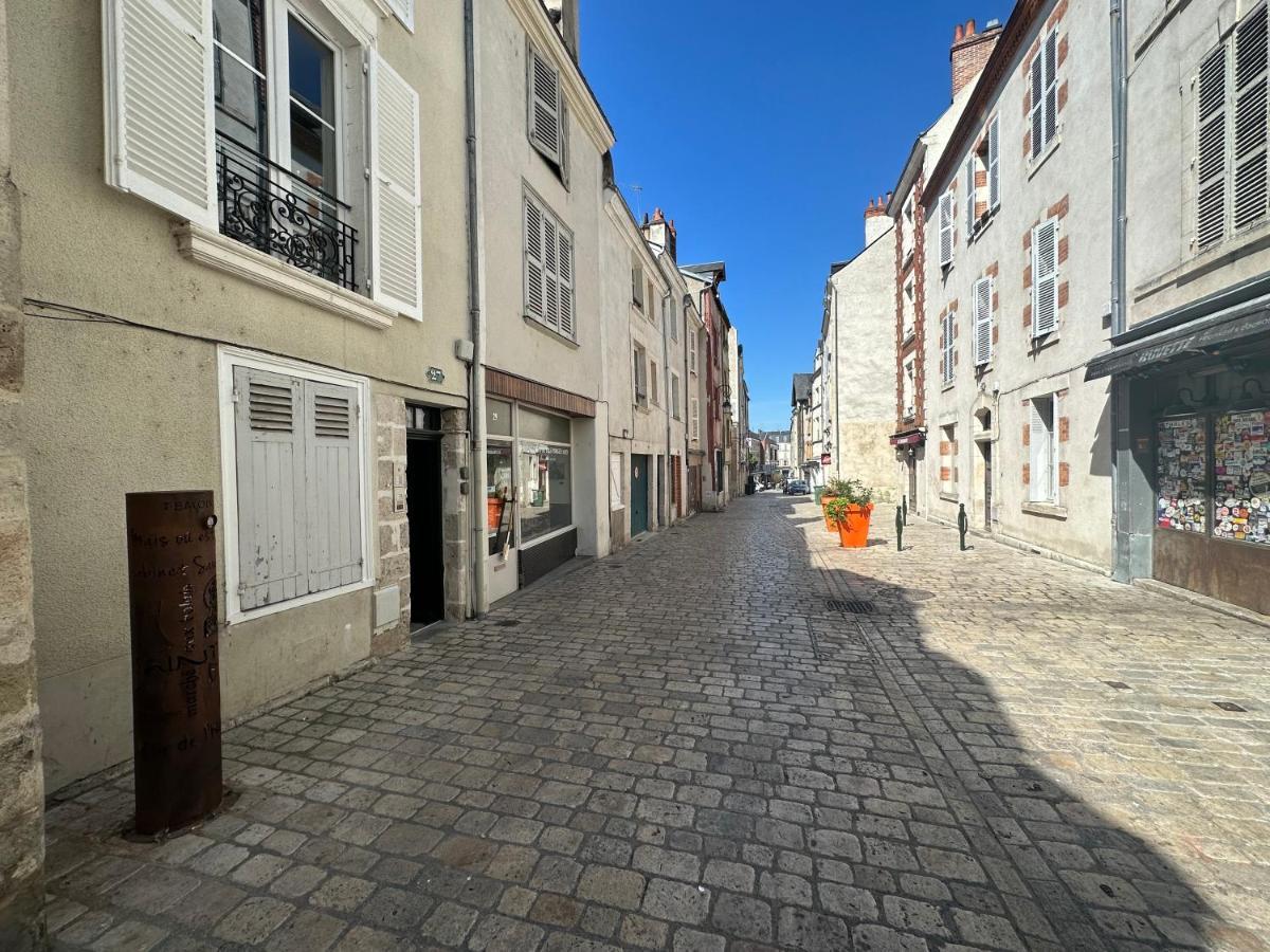Magnifique Studio - Hypercentre Ancien Pieton Orleans - Wifi - Acces Autonome Exterior photo